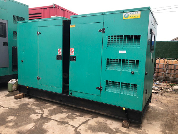 淮滨怎样合理控制磷酸铁锂蓄电池的充放电倍率以延长其使用寿命？